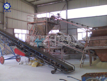 小型有機(jī)肥濕法造?，F(xiàn)場